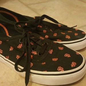 Vans giants team tennis shoes. Size 7.5 womens.
